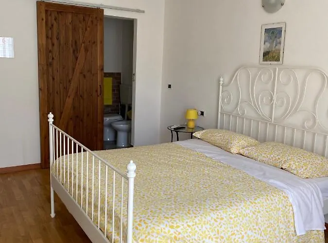 Dormire Dai Grimaldi 3* Genua