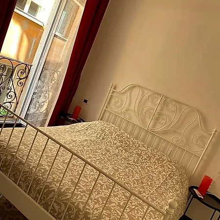 Dormire Dai Grimaldi فندق مبيت وإفطار 3*