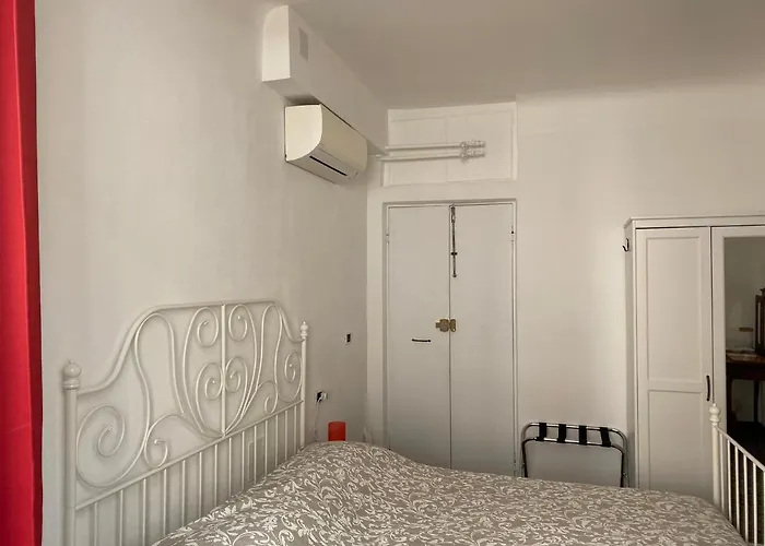 Bed & Breakfast Dormire Dai Grimaldi Janov